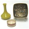 Image 1 : Three Japanese porcelain pieces including