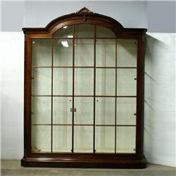 Hendredon mahogany dome top lighted bookca
