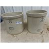 Image 1 : 2 Medalta Crocks 1) 3 Gal 1) 2 Gal