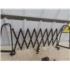 Image 3 : Old Auto Luggage Folding Rack, & 2 Auto Jacks