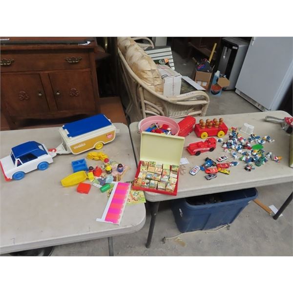 (K) Weebles Car & Camper Set, Lego, Smurfs, Snow White, Puzzle Blocks, Cars-1) Corgi, Plastic Bus & 