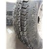Image 2 : 2 Implement Tires & Rims ST205////75 R 15