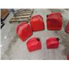 Image 3 : 8 Gas Cans
