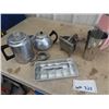 Image 3 : Vintage Maid of Honor Ice Crusher, Wearever Juicer, Alum Ice Maker Tray , Teapot Plus More!