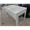 Image 2 : Laundry Double Tub Sink