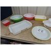 Image 3 : Approx 13 Pyrex & Fire King