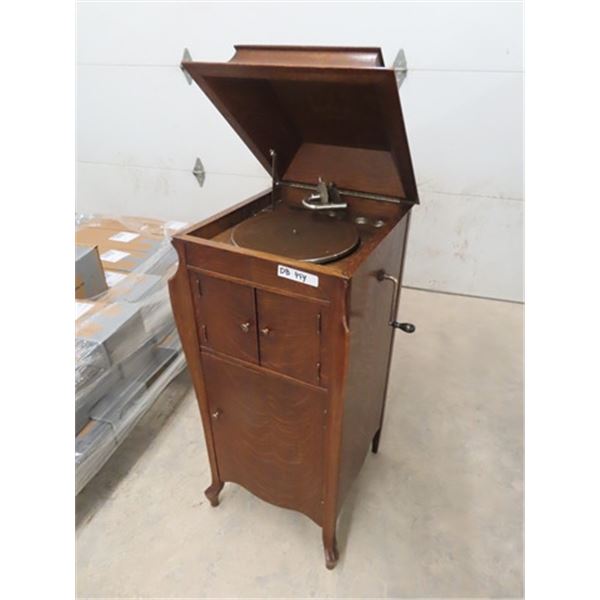Phonola Oak Cabinet Gramophone
