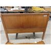 Image 2 : Walnut Headboard/Footboard 52"