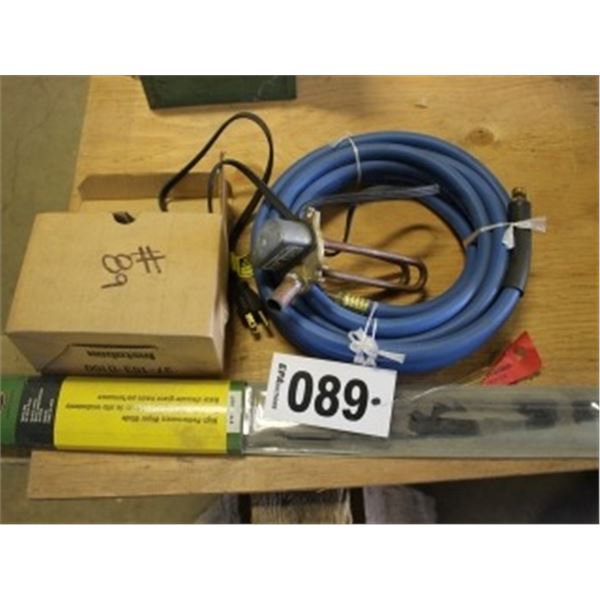 JOHN DEERE WIPER, BLOCK HEATER & AIR HOSE