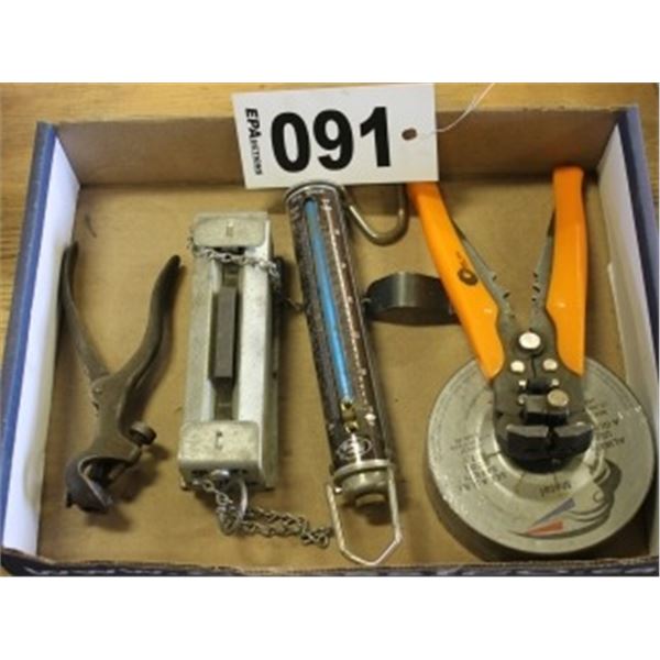 BOX C/W STRIPPERS, 2 SCALES, LEATHER PUNCH