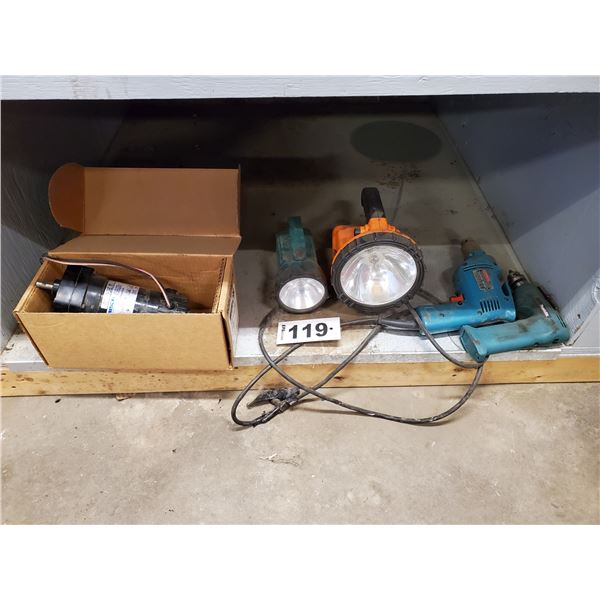 2 ELECTRIC DRILLS & GEAR MOTOR, 2 FLASH LIGHTS