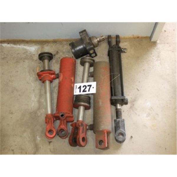APPROX. 3 HYDRAULIC RAMS & HYDRAULIC MOTOR