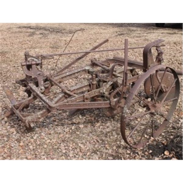 2 BOTTOM HORSE PLOW