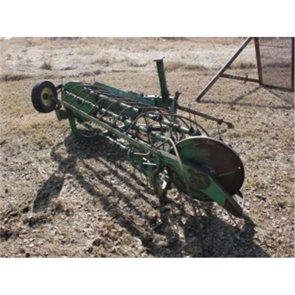 JOHN DEERE 4 BAR RAKE (INCOMPLETE)