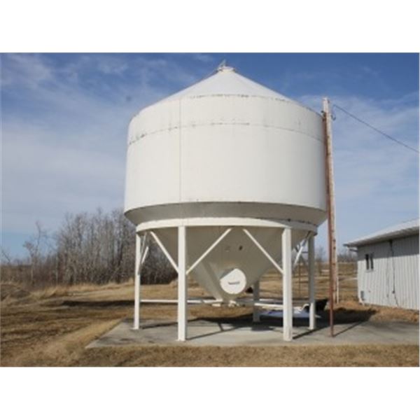WHEATLAND HOPPER BIN SOUTH WEST OF SHOP
