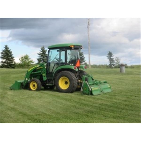 JOHN DEERE 3720 FWA TRACTOR C/W LOADER