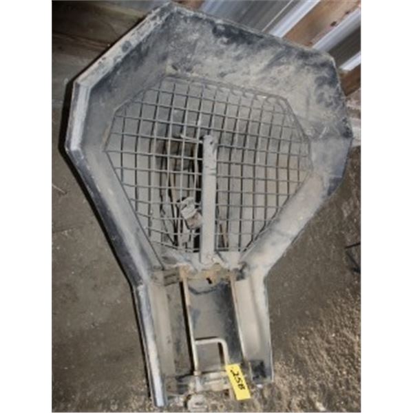 AUGER HOPPER C/W GRATING