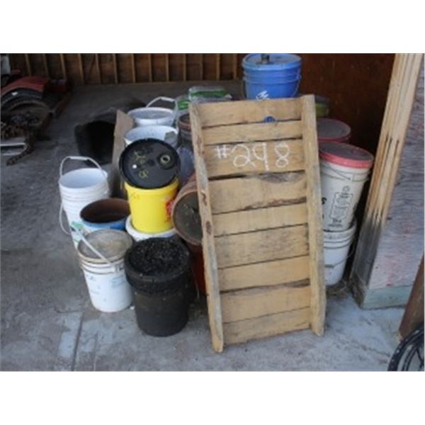 APPROX 20 PLASTIC PAILS
