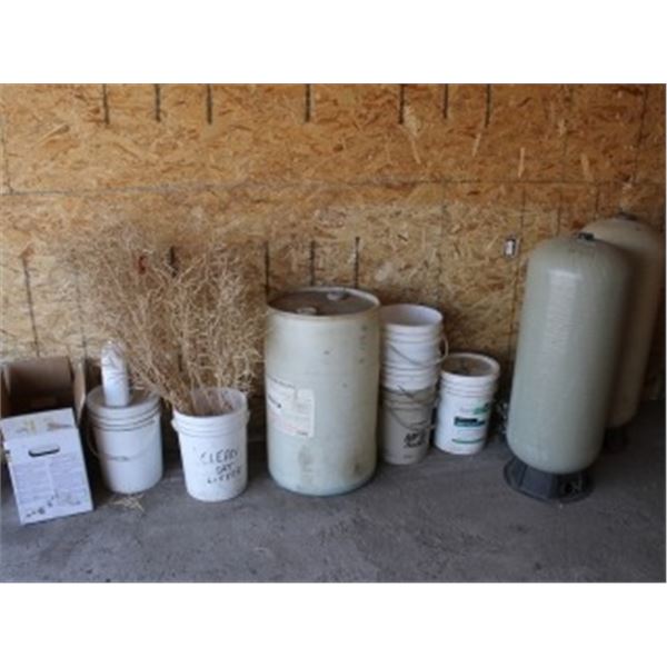 2 PRESSURE TANKS, APPROX 6 PAILS, PLASTIC BARREL