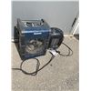Image 1 : 2 utility heaters