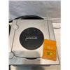 Image 2 : Nintendo game cube and controllers