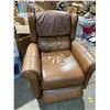 Image 1 : Recliner needs sosme tlc