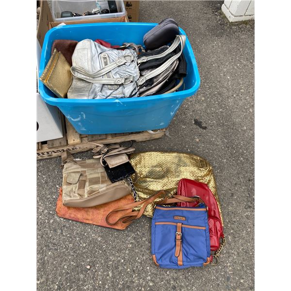Bin handbags