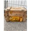 Image 2 : Wood box