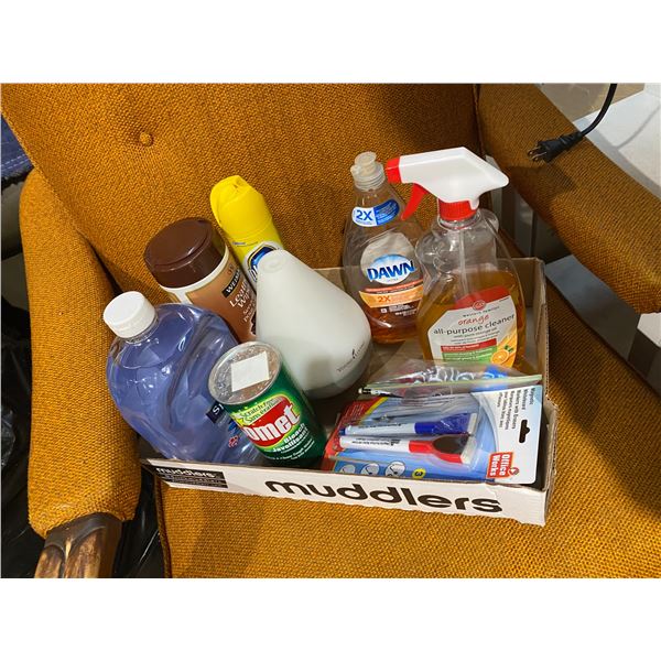 Lot cleaning supplies