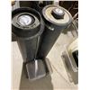 Image 1 : Cup holders and toilet paper holders