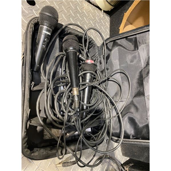 Microphones with carry case
