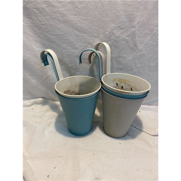 5 hanging pots 6 inches tall