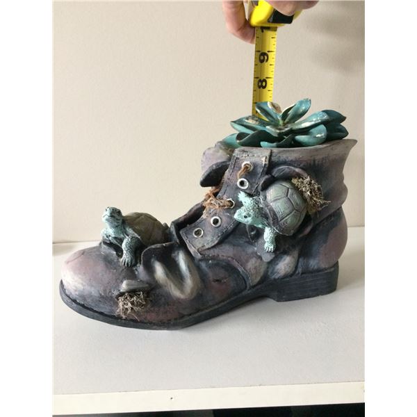 Boot planter