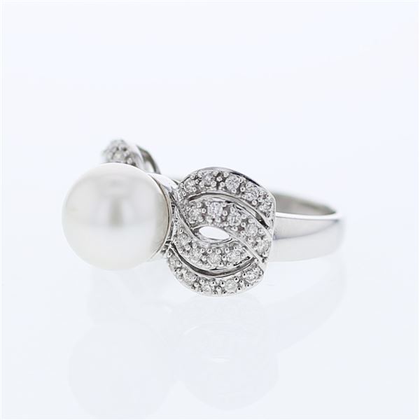 Natural 8.08 CTW Pearl & Diamond Ring 18K White Gold - REF-114X3T