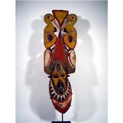 AN OLD ABELAM CEREMONIAL HEADDRESS,