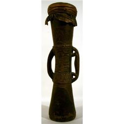 A FINE AND RARE SEPIK DRUM (kundu),
