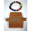 Image 1 : A GLASS BEAD BRACELET AND HAIR COMB,