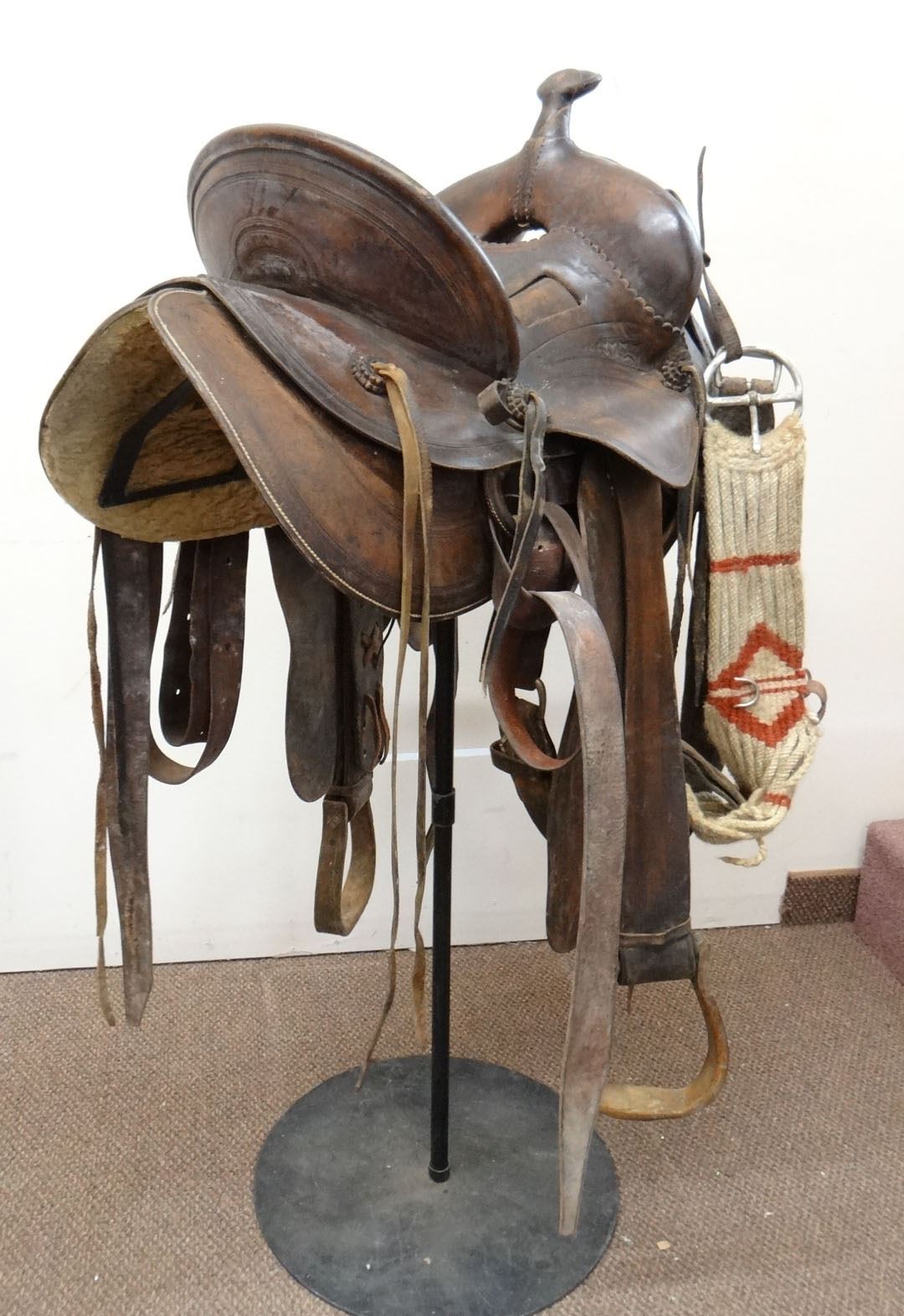 Miles City Coggshall saddle