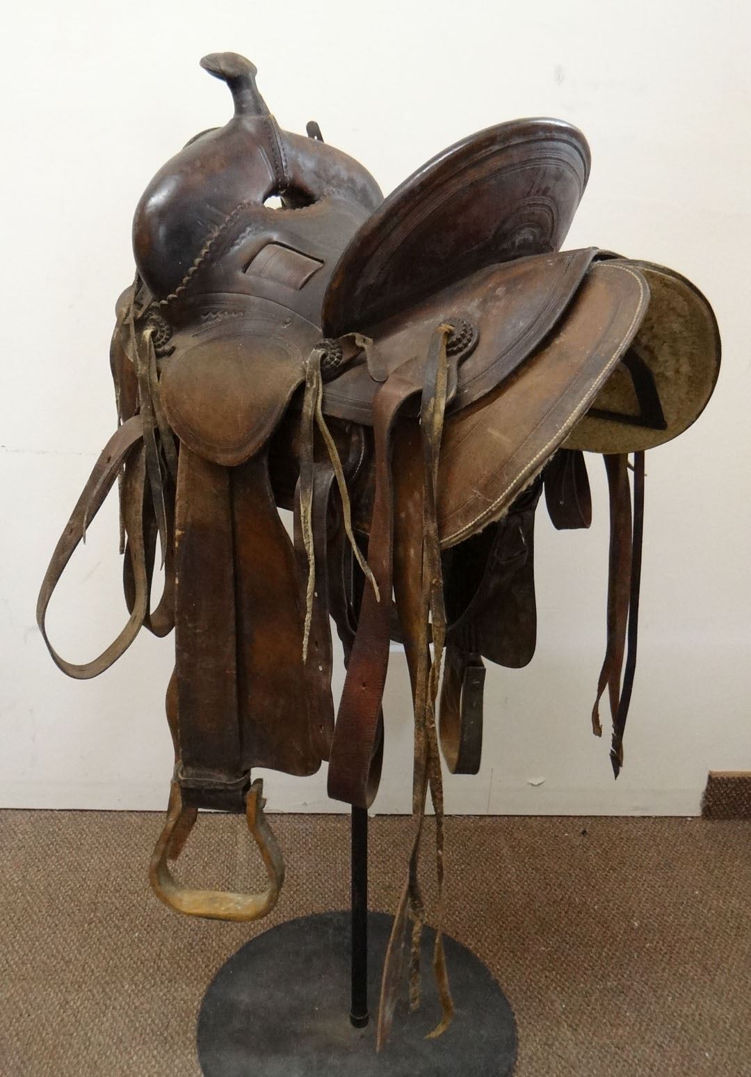 Miles City Coggshall saddle