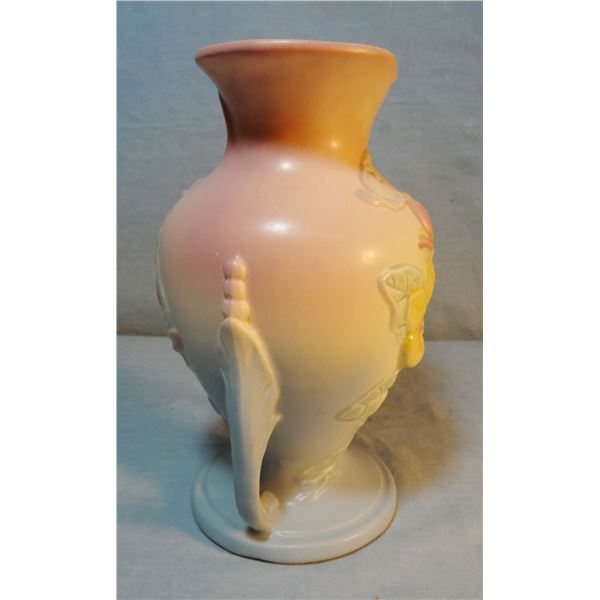 Hull vase, 8 1/2", near mint