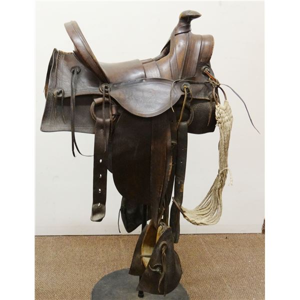 F. A. Meanea-style loop seat A-fork saddle with tapaderos,nicely tooled