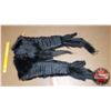 Image 2 : Black Fox Shawl (Canadian Buyers Only)