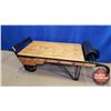 Image 2 : Renfrew Cargo Dock Scale (Refinished) (17"H x 23"W x 53"D)