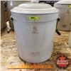 Image 1 : 5 Gallon Crock with Lid - Medalta (16-1/2"H x 13-1/2" Dia)