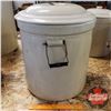 Image 2 : 12 Gallon Crock with Lid - Medalta (20"H x 17-1/2" Dia)