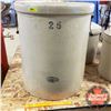 Image 1 : 25 Gallon Crock - Medalta (24"H x 20" Dia)