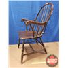 Image 2 : Windsor Chair - Wooden Spindle Back w/Extra Spindle Braces (38"H)