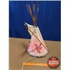 Image 2 : Tee Pee Lamp (22-3/4"H)