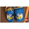 Image 2 : Native Beaded Blue Moccasins (Eagle Motif) (13"L)