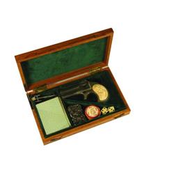 Gamblers Case, Ivory Chips and Derringer